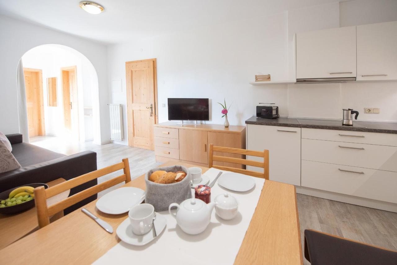 Goellerhof Apartment Caldaro Ngoại thất bức ảnh